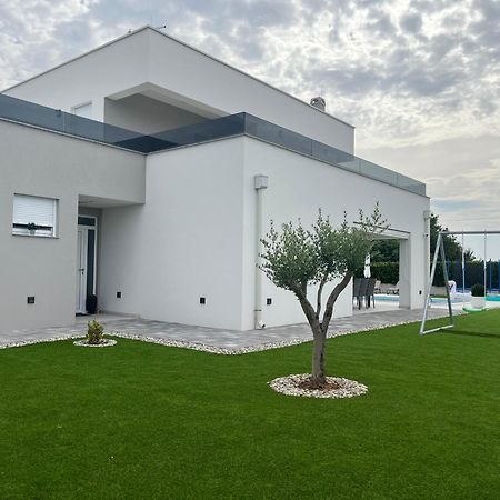 Villa Mara ヴーシ エクステリア 写真